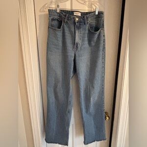 Abercrombie & Fitch The ‘90s Relaxed Jean, High Rise, Curve Love, Size 31/12R